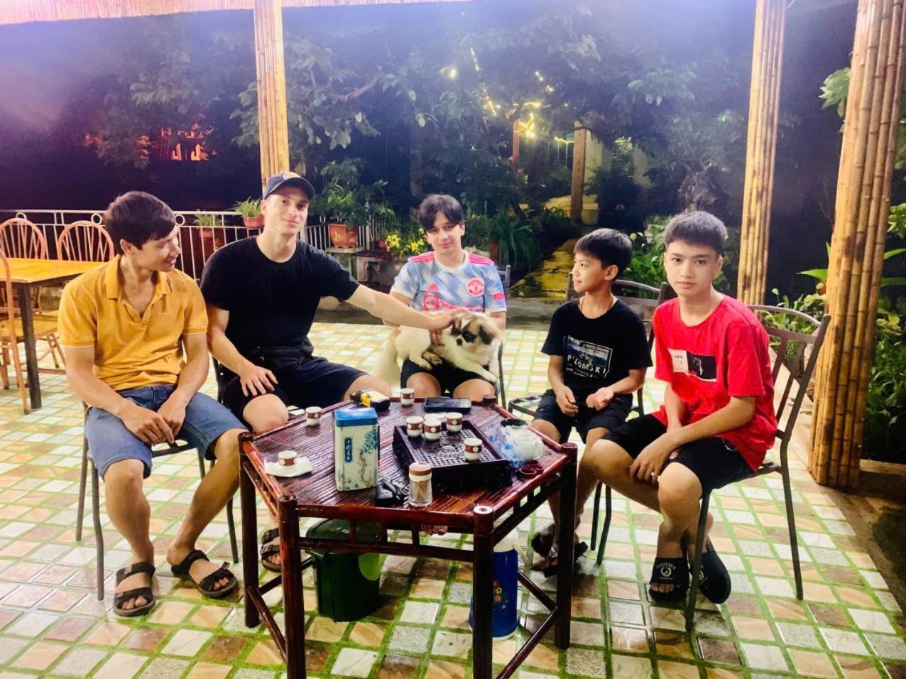 Blue Garden Homestay นิญบิ่ญ ภายนอก รูปภาพ