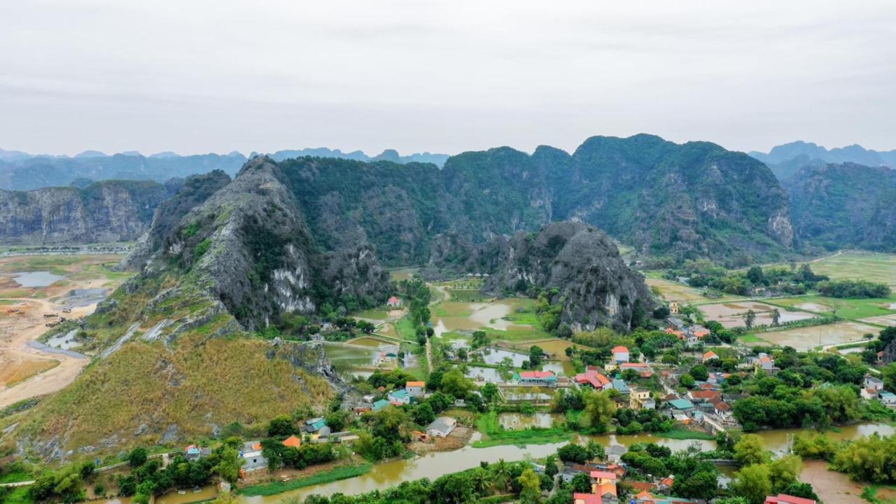 Blue Garden Homestay นิญบิ่ญ ภายนอก รูปภาพ